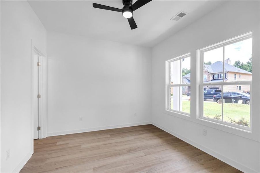 Spacious, unfurnished interior of a new home in , Atlanta (Image 19).