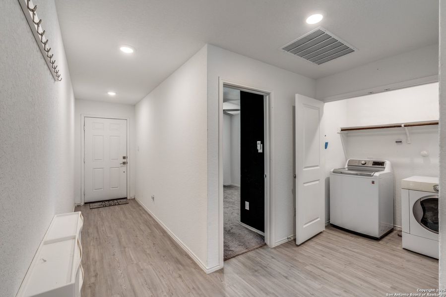 Furnished interior view inside a new home in , San Antonio (Image 9).