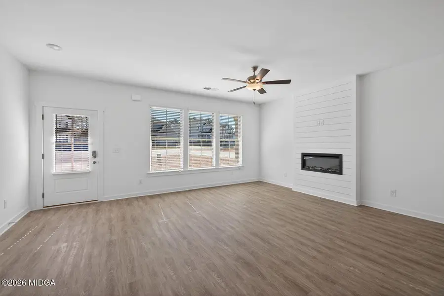 Spacious, unfurnished interior of a new home in Robins Estates, Warner Robins (Image 12). Spacious, unfurnished interior of a new home in Robins Estates, Warner Robins (Image 12).