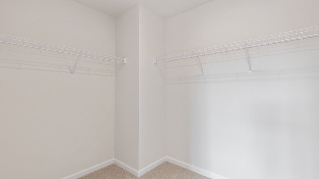 Spacious, unfurnished interior of a new home in Cambridge Park, Mebane (Image 20).