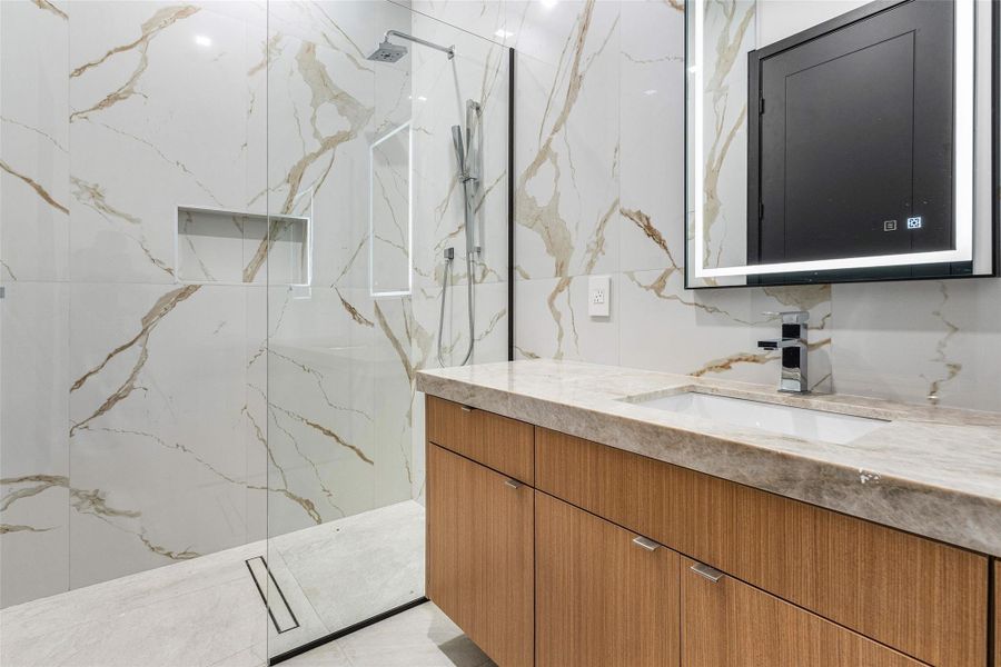 Furnished interior view inside a new home in , Parkland (Image 17).