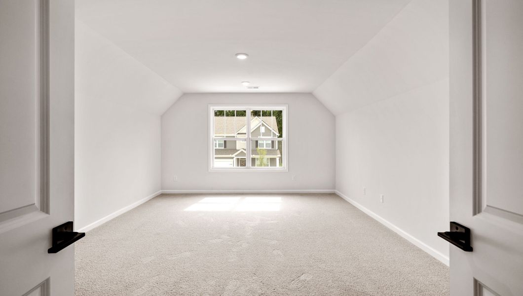 Representative unfurnished interior of a home built from the FLEETWOOD by D.R. Horton in Cottonwood Ridge, Piedmont (Image 30).