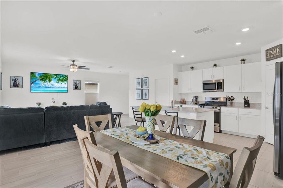 Furnished interior view inside a new home in Two Rivers: The Manors II, Zephyrhills (Image 45). Furnished interior view inside a new home in Two Rivers: The Manors II, Zephyrhills (Image 45).