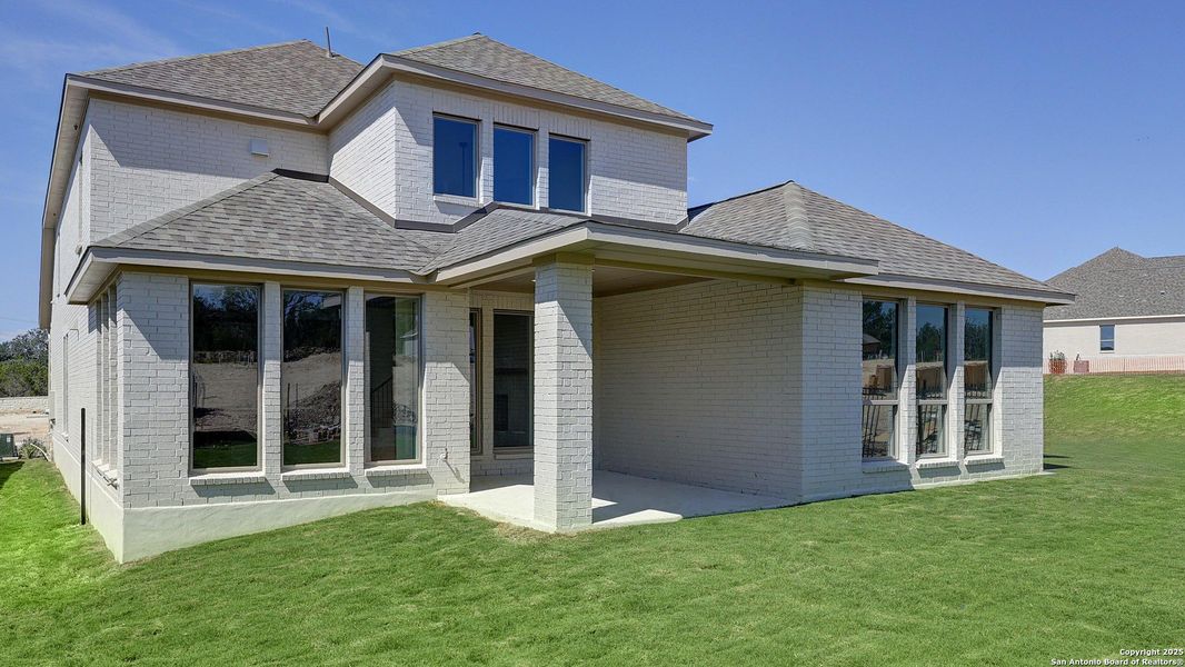 Exterior details and patio area of a home in Esperanza 50', Boerne (Image 26).