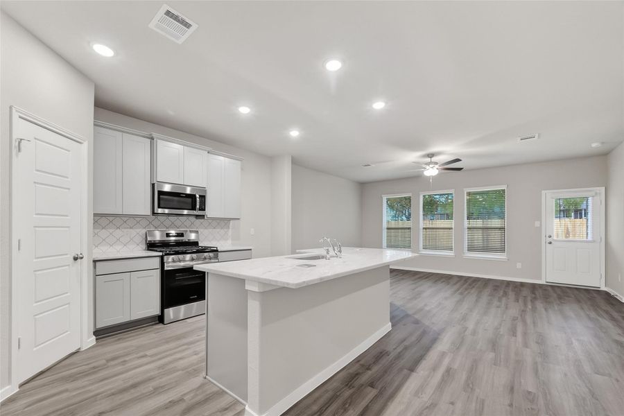Furnished interior view inside a new home in Rollingbrook Estates, Baytown (Image 11).