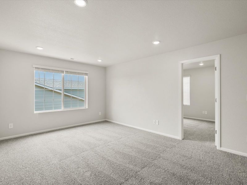 Spacious, unfurnished interior of a new home in Buffalo Highlands: The Canyon Collection, Commerce City (Image 20).