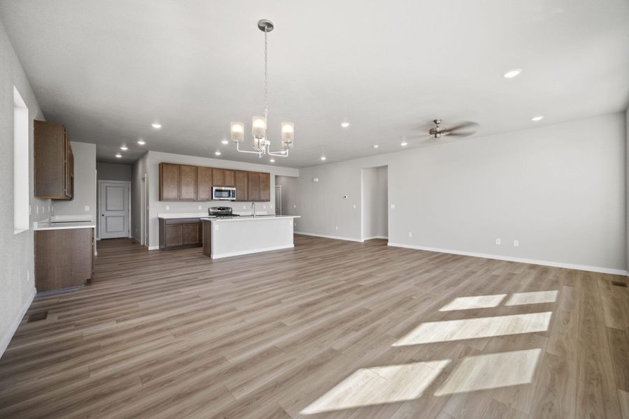 Spacious, unfurnished interior of a new home in The Glen-12, Colorado Springs (Image 34). Spacious, unfurnished interior of a new home in The Glen-12, Colorado Springs (Image 34).