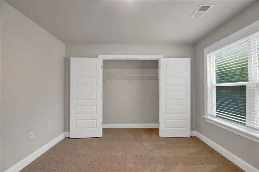 Spacious, unfurnished interior of a new home in Tuscany Hills, Douglasville (Image 40).