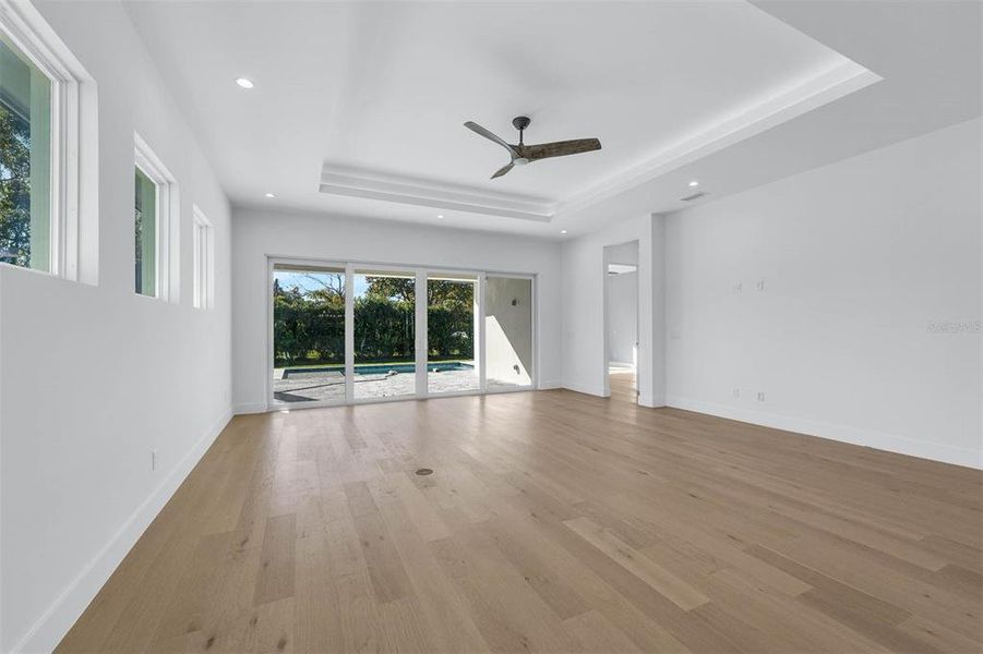 Spacious, unfurnished interior of a new home in , Orlando (Image 52).
