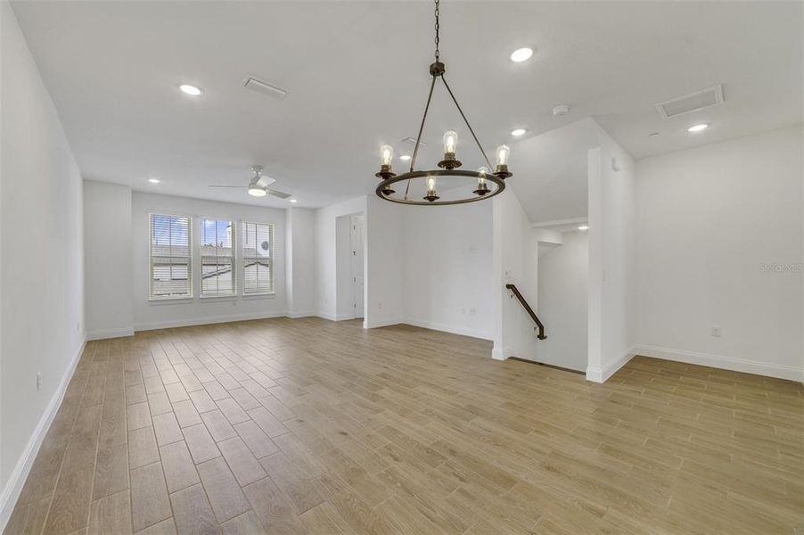 Spacious, unfurnished interior of a new home in Vdara, Orlando (Image 10).