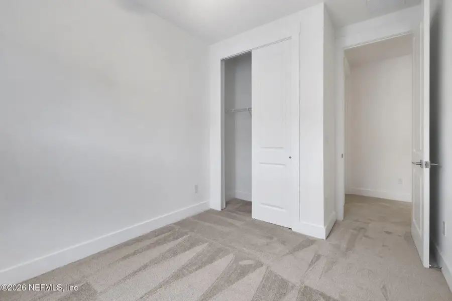 Spacious, unfurnished interior of a new home in , Jacksonville Beach (Image 29).
