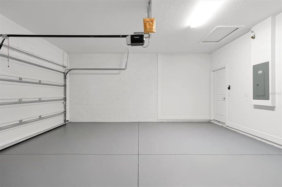 Spacious, unfurnished interior of a new home in Prairie Oaks, St. Cloud (Image 40).