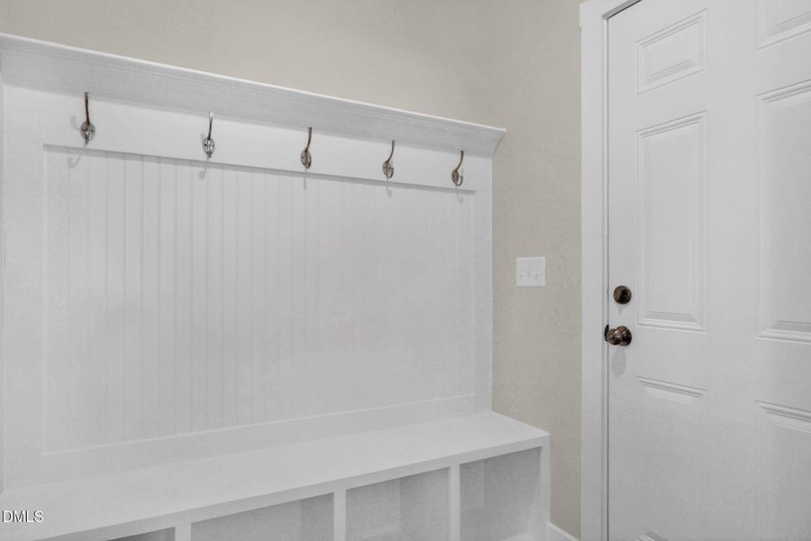 DC 125 Selma French Country-25 DC 125 Selma French Country-25