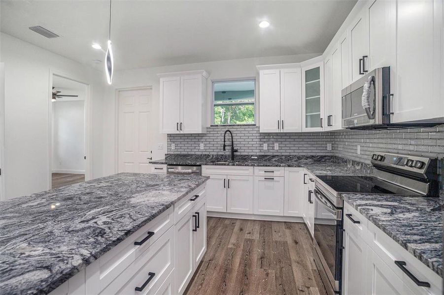Furnished interior view inside a new home in , Tampa (Image 5).