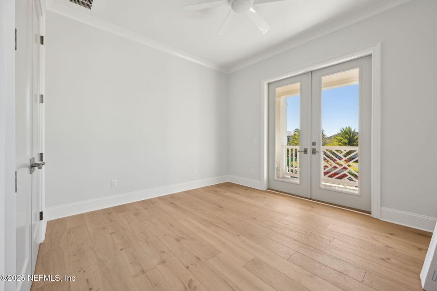Spacious, unfurnished interior of a new home in , Jacksonville (Image 38).