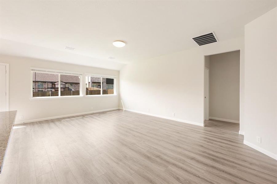 Spacious, unfurnished interior of a new home in Godley Ranch Elements, Godley (Image 28).