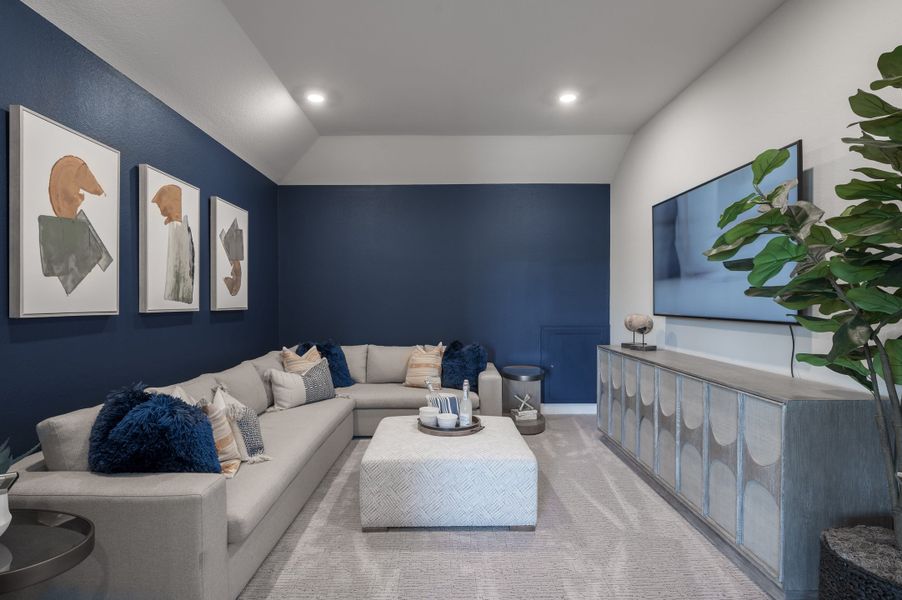 Representative furnished interior of a home built from the Verona by Tri Pointe Homes in Sienna 80′, Missouri City (Image 38).