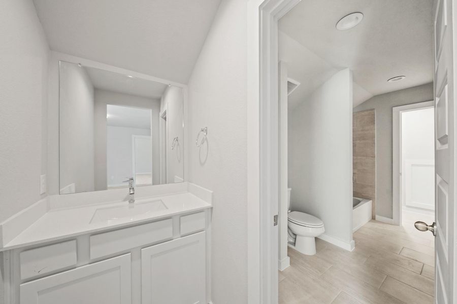 Furnished interior view inside a new home in Huntington Place, Rosharon (Image 8). Furnished interior view inside a new home in Huntington Place, Rosharon (Image 8).