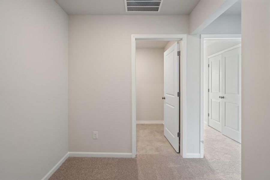 Spacious, unfurnished interior of a new home in , Mableton (Image 27).