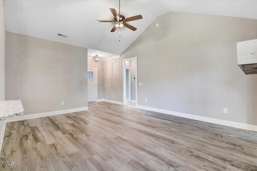 11-9279 Bear Run Ln-11