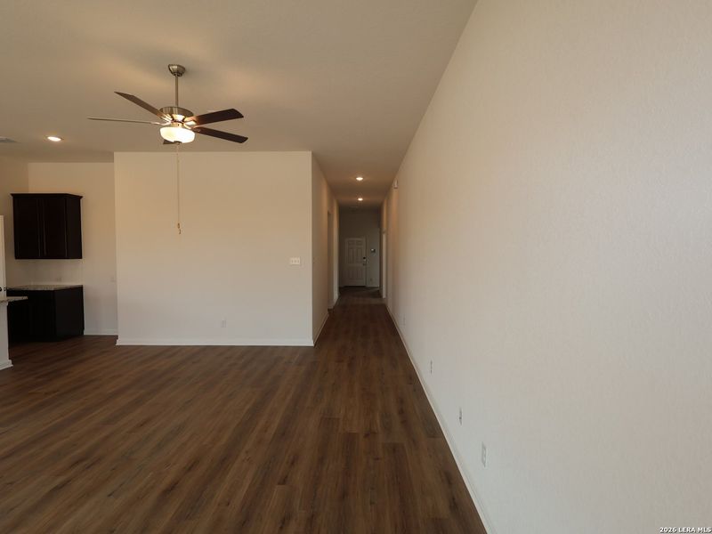 Spacious, unfurnished interior of a new home in Hickory Ridge, Elmendorf (Image 31). Spacious, unfurnished interior of a new home in Hickory Ridge, Elmendorf (Image 31).