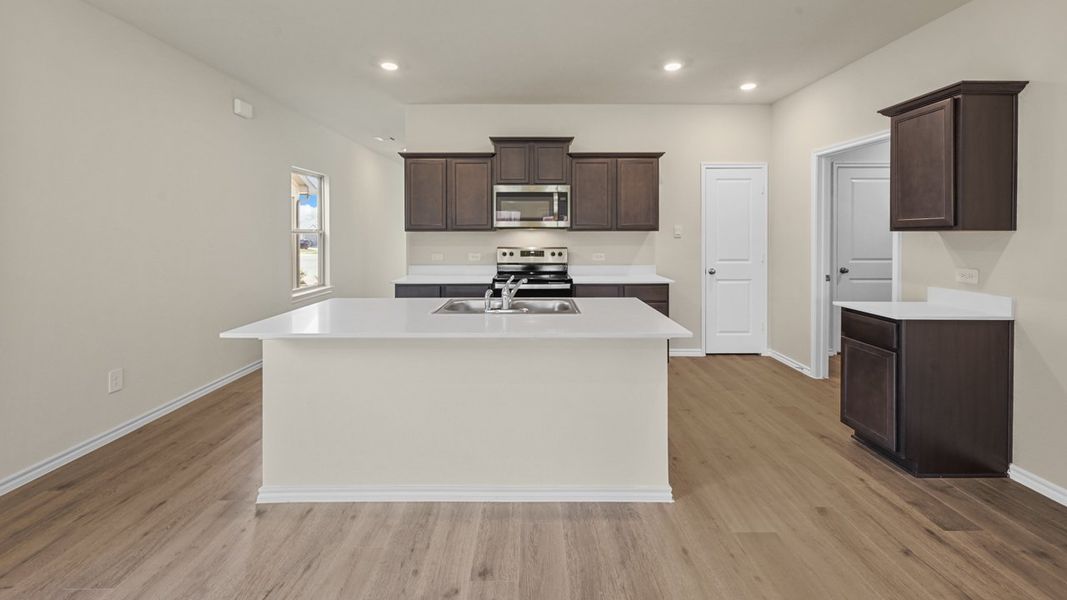 Furnished interior view inside a new home in Northspur, Terrell (Image 6).