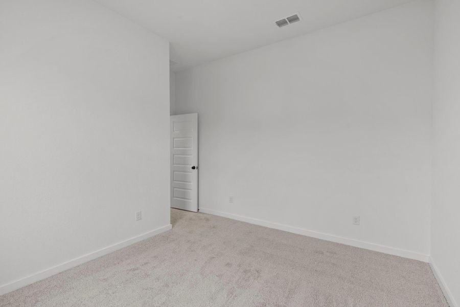 Spacious, unfurnished interior of a new home in Harvest Green - Final Opportunities, Richmond (Image 14).