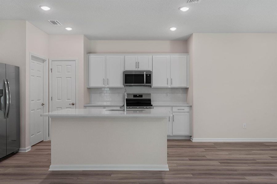 16-web-or-mls-46 Poplar-16 16-web-or-mls-46 Poplar-16