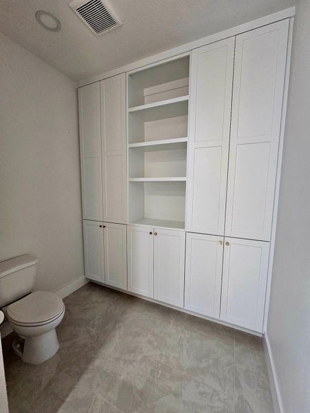 Image 16 of a home in .