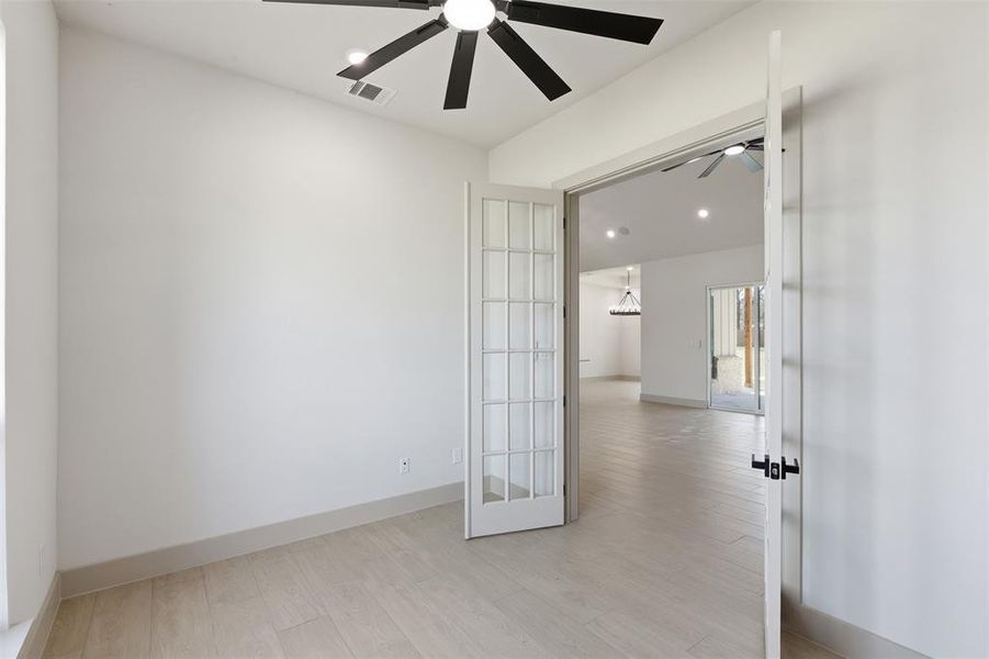 Spacious, unfurnished interior of a new home in , Fort Worth (Image 19).