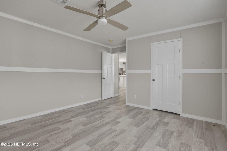 Spacious, unfurnished interior of a new home in , Middleburg (Image 24). Spacious, unfurnished interior of a new home in , Middleburg (Image 24).