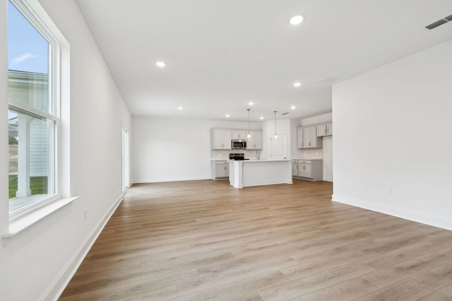 Spacious, unfurnished interior of a new home in Ascent at Arbor Ridge, La Vergne (Image 27).