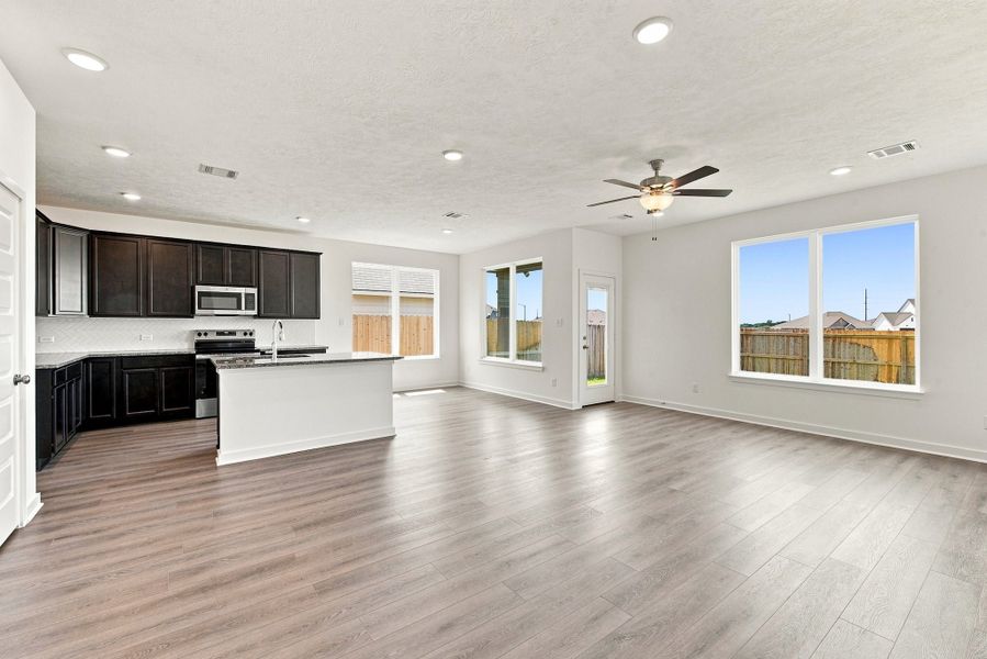 Spacious, unfurnished interior of a new home in Pleasant Hill, Bryan (Image 6). Spacious, unfurnished interior of a new home in Pleasant Hill, Bryan (Image 6).