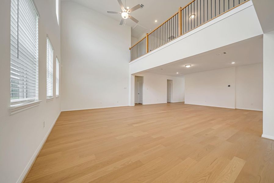 Spacious, unfurnished interior of a new home in Townsen Landing, Humble (Image 20).