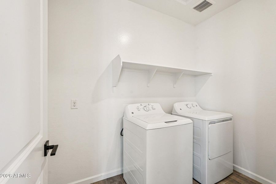 27-web-or-mls-S 95th Dr-S0904-027