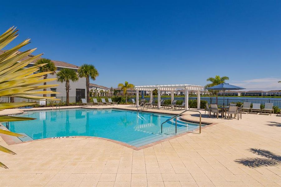 Community amenities in , Apollo Beach (Image 31).