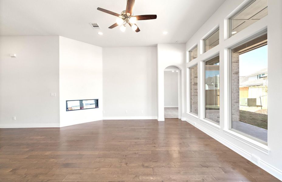 Image 39 of a home in Bridgeland 50'. Image 39 of a home in Bridgeland 50'.