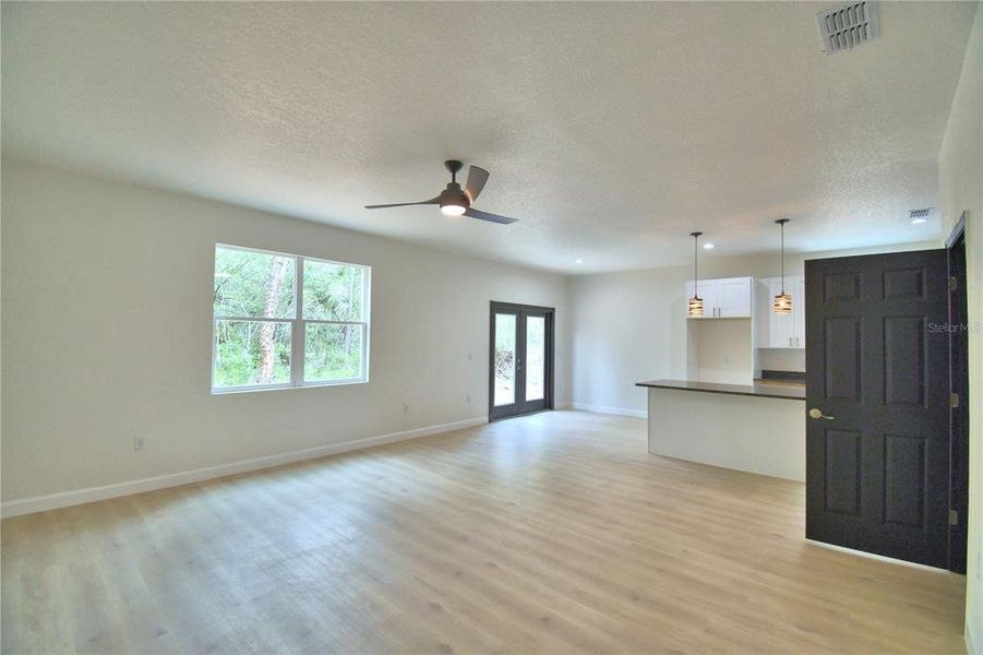 Spacious, unfurnished interior of a new home in , Avon Park (Image 22).