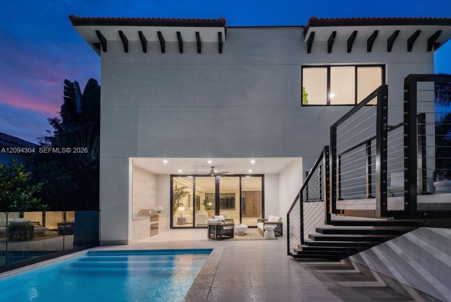 Exterior details and patio area of a home in , Hollywood (Image 25).