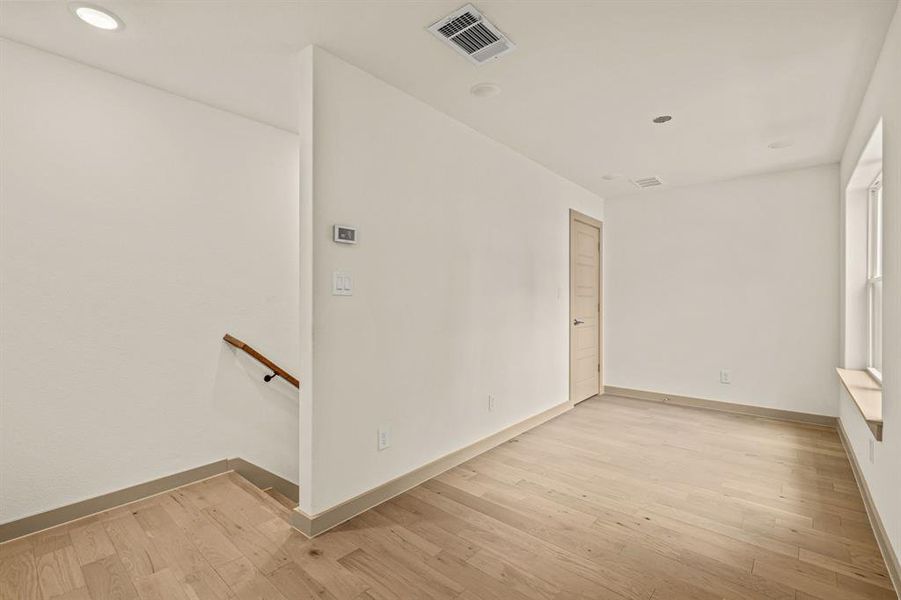 Spacious, unfurnished interior of a new home in , Fort Worth (Image 13).