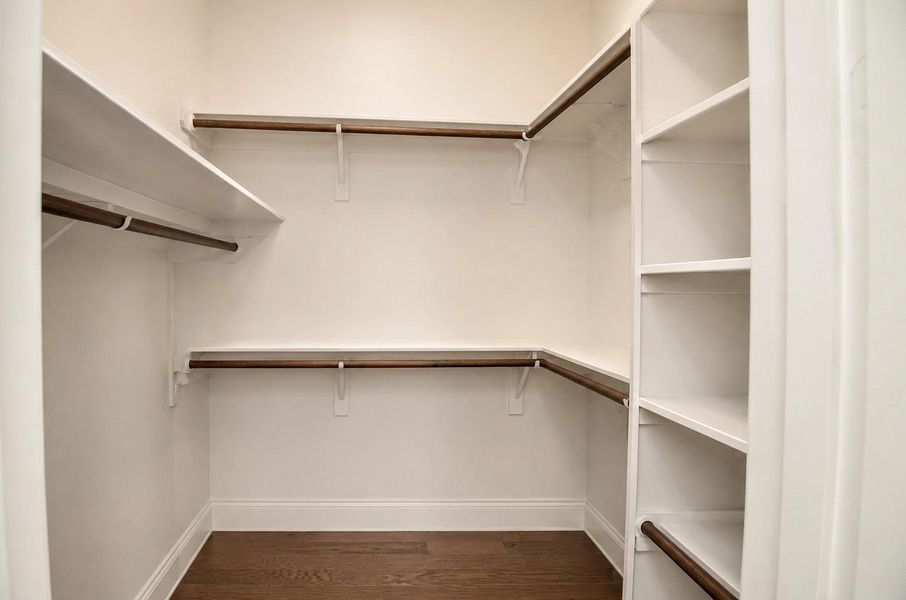 Spacious, unfurnished interior of a new home in Escondido, Magnolia (Image 23).