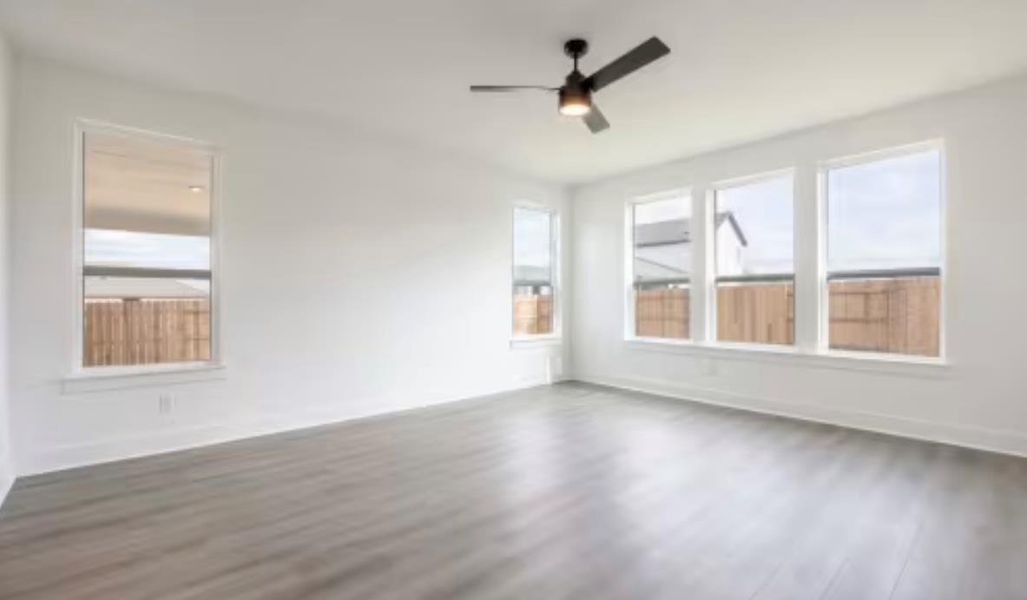 Spacious, unfurnished interior of a new home in , Kyle (Image 10).