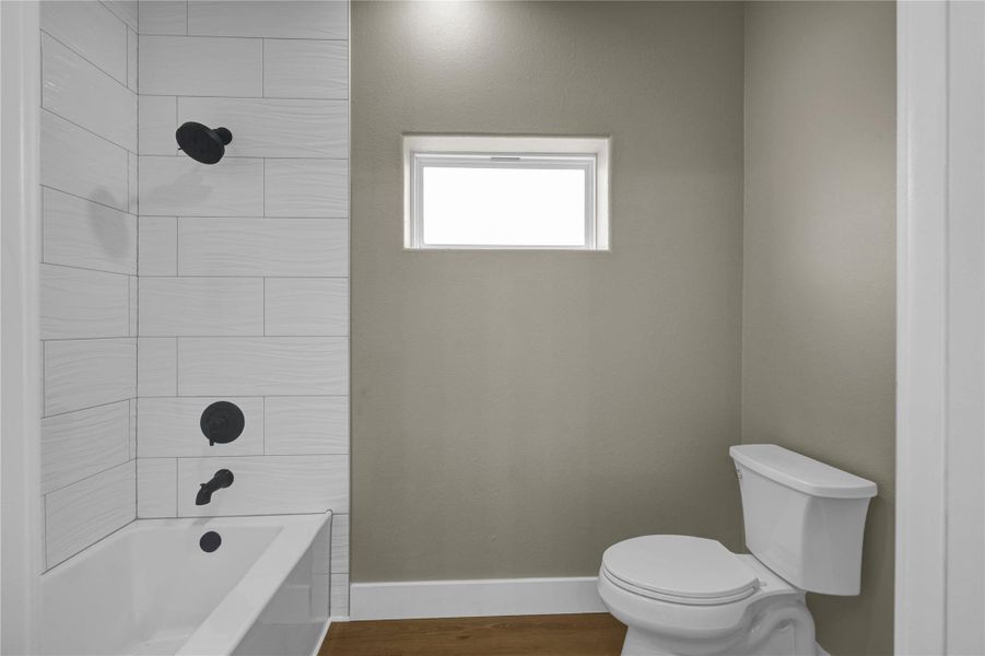Furnished interior view inside a new home in , Angleton (Image 17).