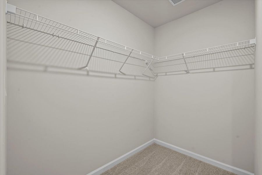 Spacious, unfurnished interior of a new home in Pleasant Brook, Piedmont (Image 16).