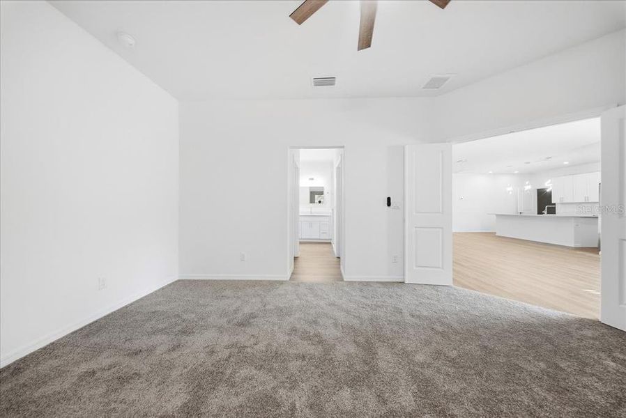 Spacious, unfurnished interior of a new home in , North Port (Image 29).