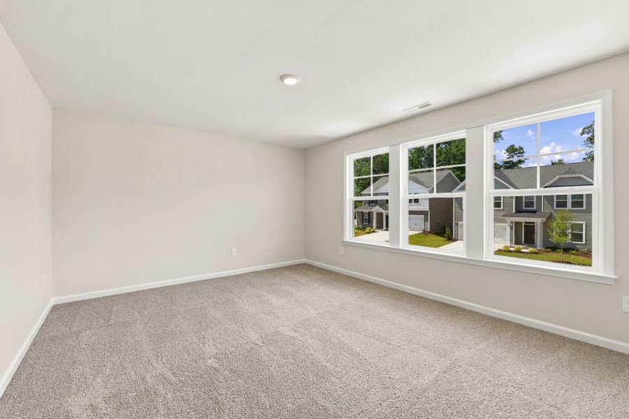 Spacious, unfurnished interior of a new home in Neill's Pointe, Angier (Image 29).