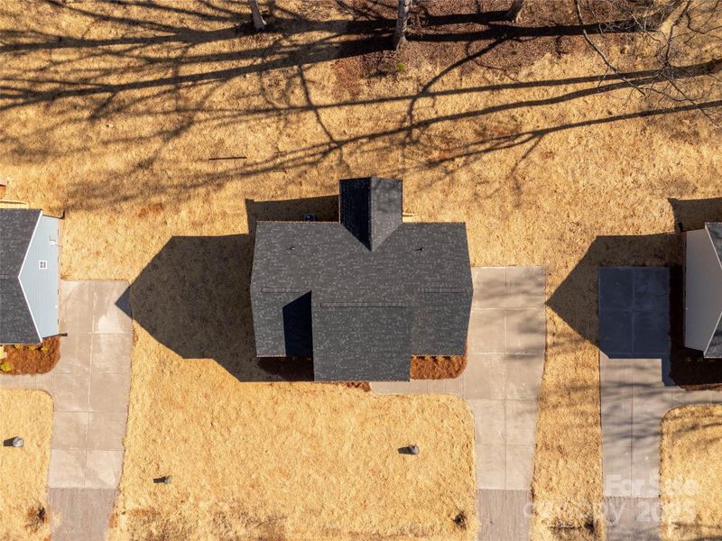 Image 27 of a home in .