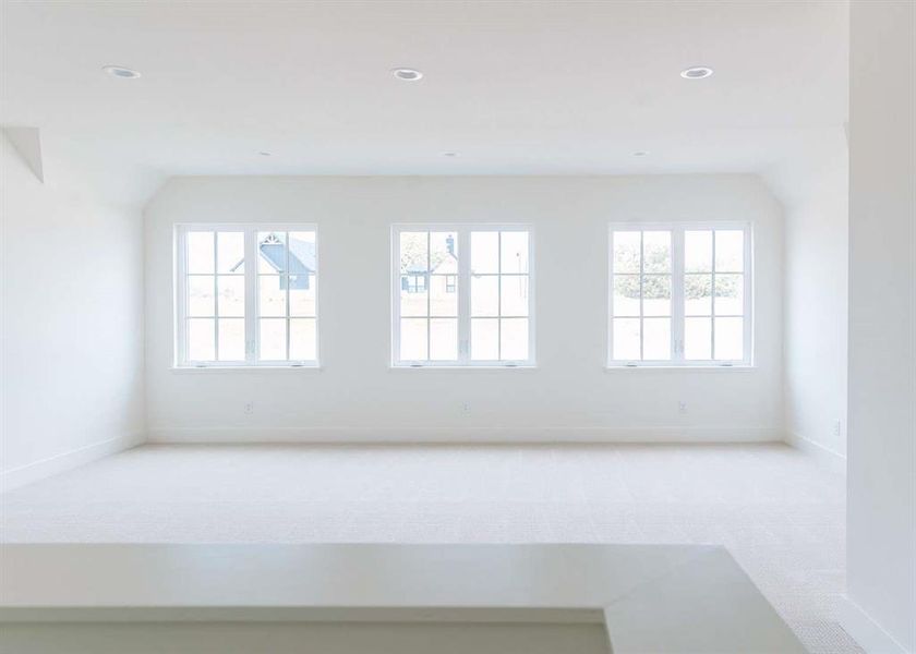 Spacious, unfurnished interior of a new home in , Weatherford (Image 22).