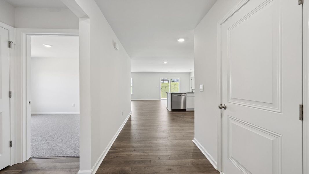 Spacious, unfurnished interior of a new home in Treemont Commons, Wellford (Image 15). Spacious, unfurnished interior of a new home in Treemont Commons, Wellford (Image 15).