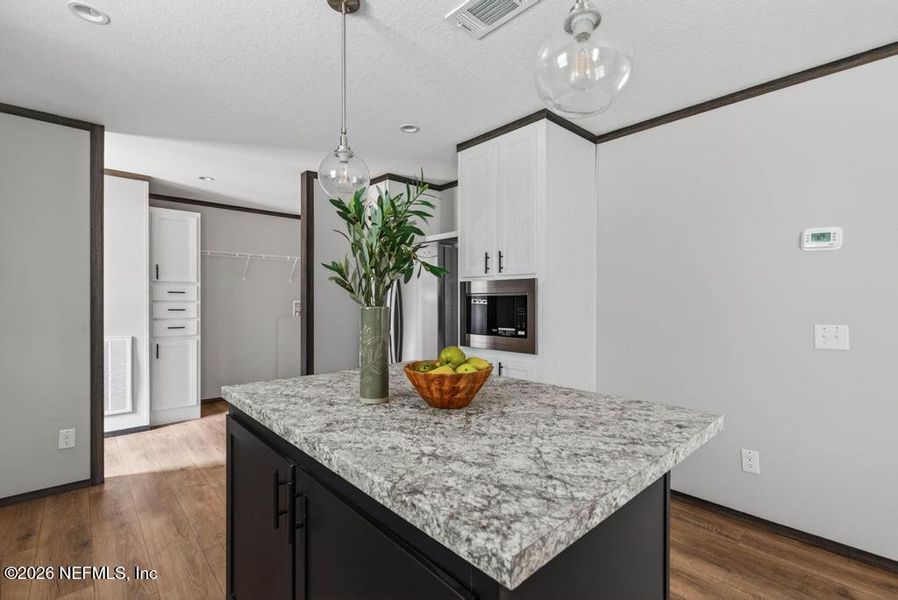 Furnished interior view inside a new home in , Middleburg (Image 18).